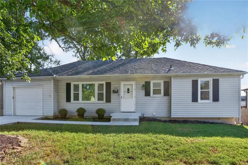 312 S Chester Terrace, Olathe, KS 66061 - #1