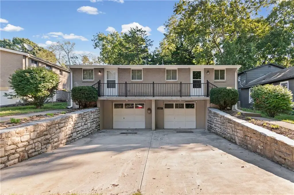 2429 Harvard Avenue, Independence, MO 64052 - #1
