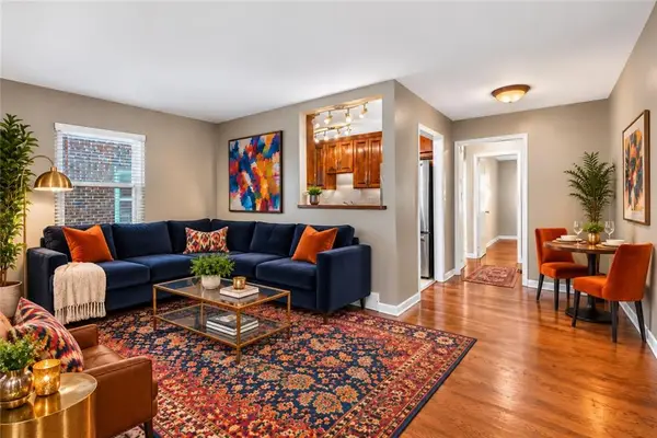 4308 Oak Street #1S, Kansas City, MO 64111