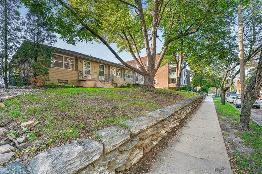 4308 Oak Street #1S, Kansas City, MO 64111 - #3
