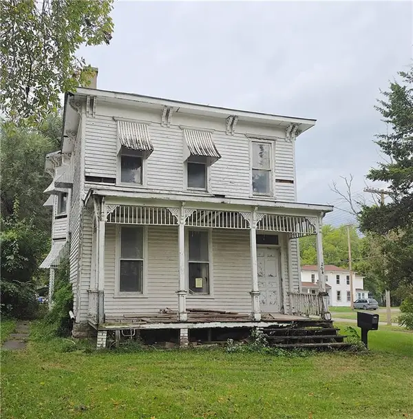 204 S Elm Street, Ottawa, KS 66067