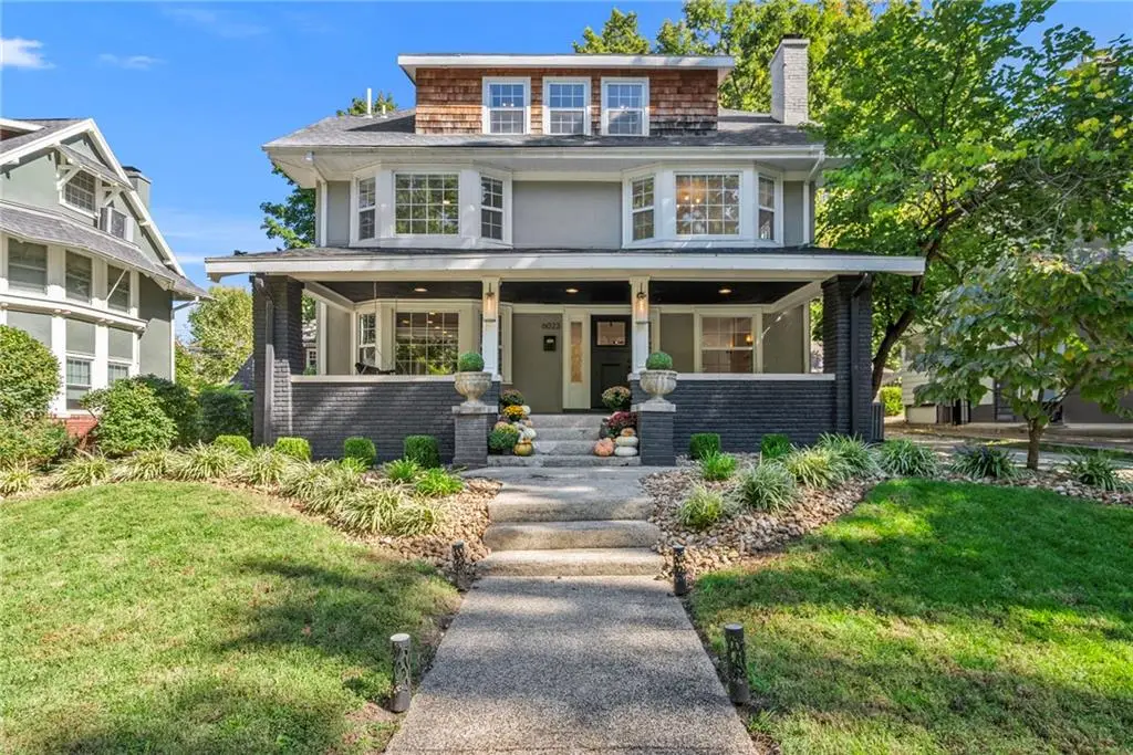 6023 Main Street, Kansas City, MO 64113 - #1