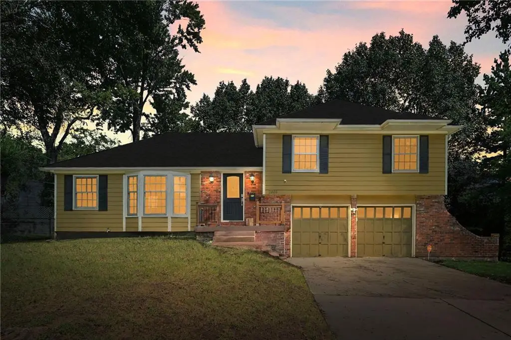 2008 W 84th Street, Leawood, KS 66206 - #1