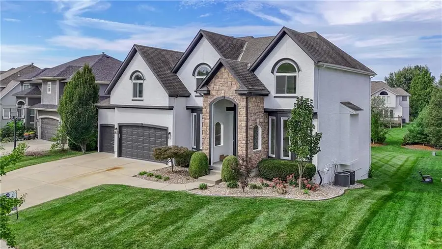 16004 Ballentine Street, Overland Park, KS 66062 - #3