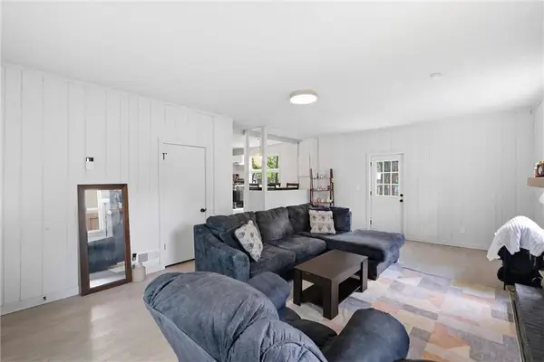 7302 Elm Avenue, Raytown, MO 64133
