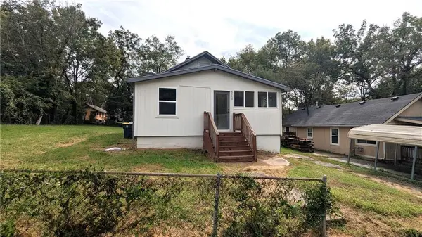 4015 Myrtle Avenue, Kansas City, MO 64130