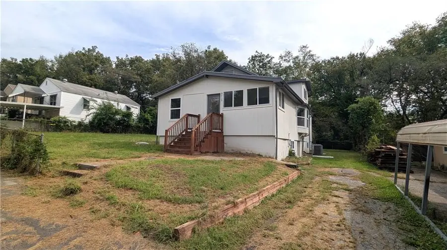 4015 Myrtle Avenue, Kansas City, MO 64130 - #3