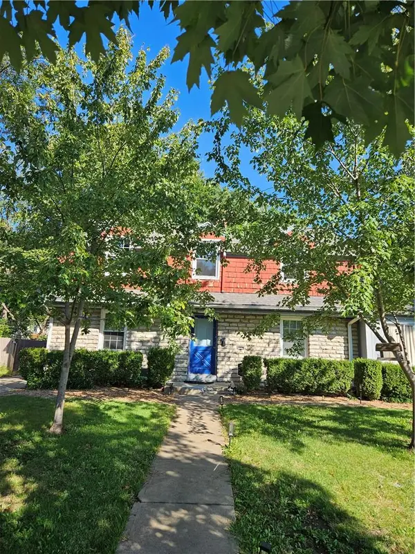 7719 Ward Parkway Plaza, Kansas City, MO 64114