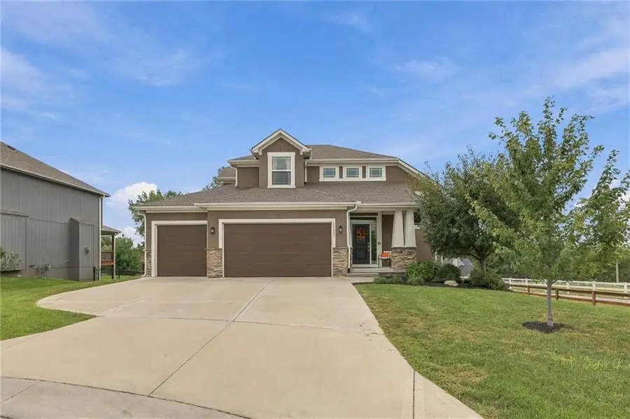 21807 W 46th Terrace, Shawnee, KS 66226 - #2
