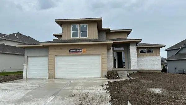 13020 W 174th Place, Overland Park, KS 66221