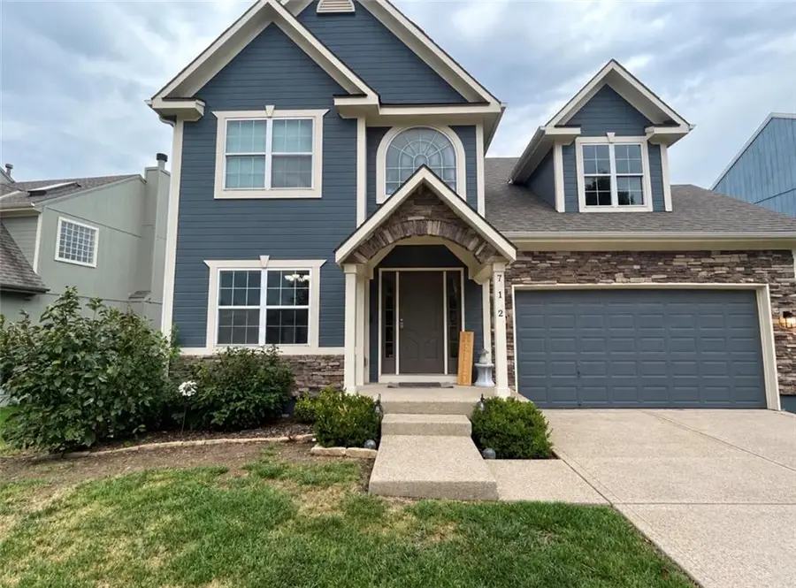 712 S Adams Street, Raymore, MO 64083 - #2