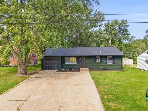 5806 W 75th Street, Prairie Village, KS 66208
