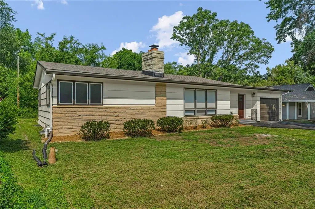 2009 Learnard Avenue, Lawrence, KS 66046 - #1