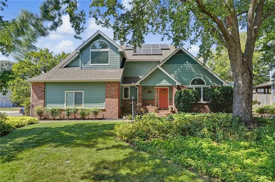 1129 Parkside Circle, Lawrence, KS 66049 - #3