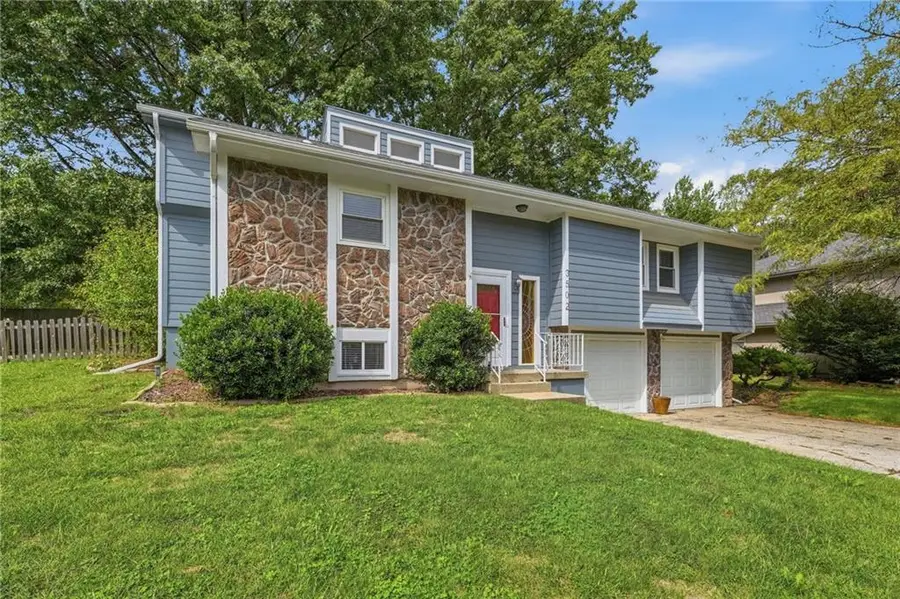 3502 NW Lake Drive, Lees Summit, MO 64064 - #3