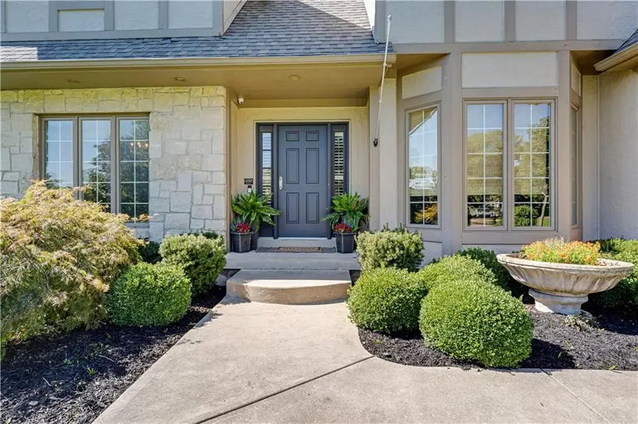 17554 Cody Street, Overland Park, KS 66221 - #2