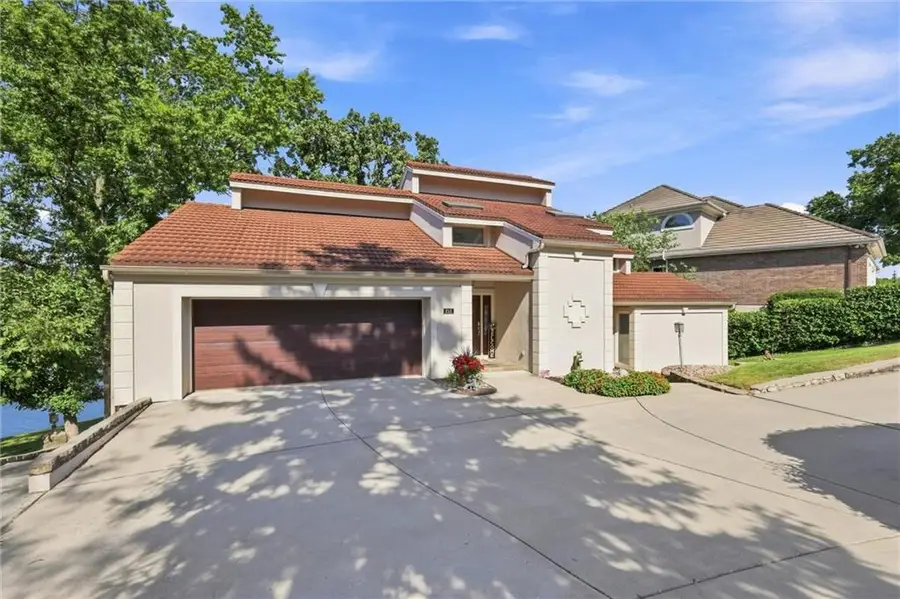 212 NW Spruce Street, Lees Summit, MO 64064 - #3