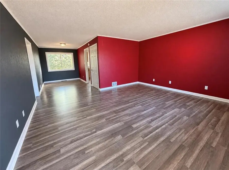 1143 E 65th Street, Kansas City, MO 64131 - #2