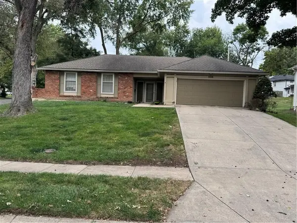 9808 Wedd Street, Overland Park, KS 66212