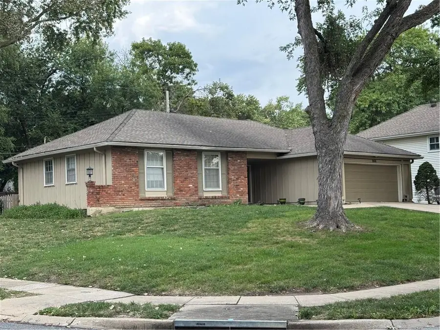 9808 Wedd Street, Overland Park, KS 66212 - #2