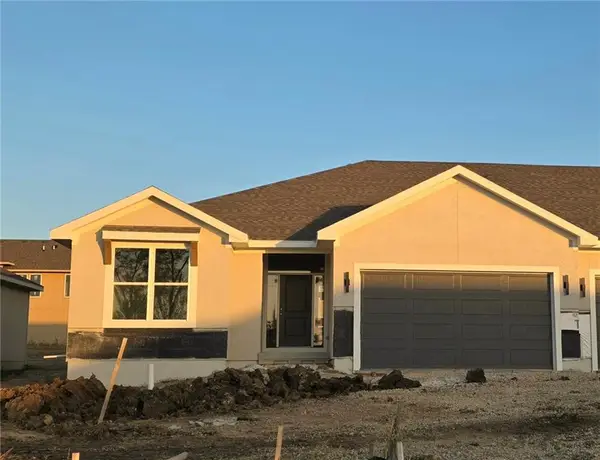 14594 Amanda Lane, Basehor, KS 66007