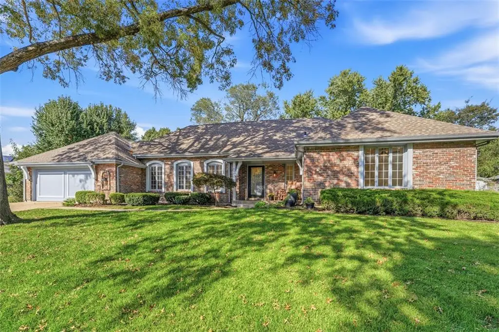 7816 W 100th Place, Overland Park, KS 66212 - #1