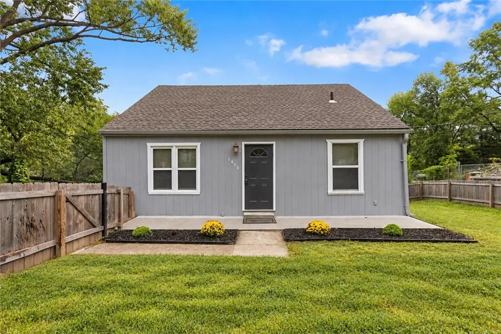 1400 E Hayward Avenue, Independence, MO 64050 - #1