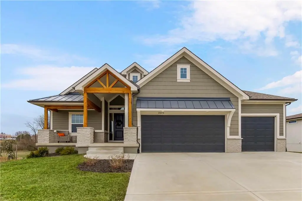 2023 SW Hook Farm Drive, Lees Summit, MO 64082 - #1