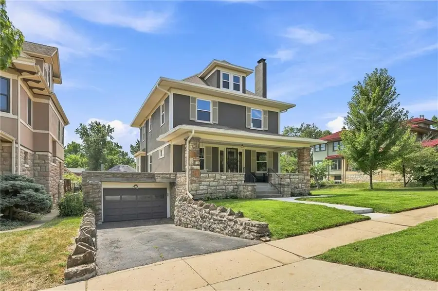 15 E 54th Street, Kansas City, MO 64112 - #2
