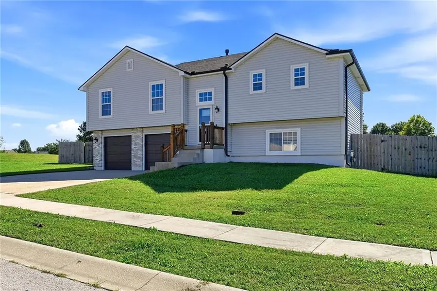 601 SW Tisha Lane, Grain Valley, MO 64029 - #3
