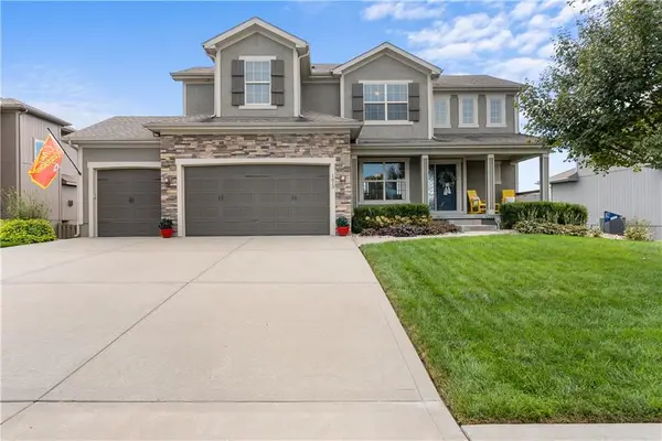 1613 SW Whistle Drive, Lee's Summit, MO 64082