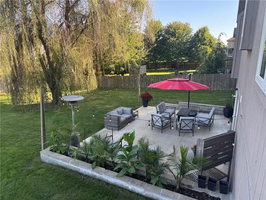 10429 N Lawn Avenue, Kansas City, MO 64156 - #2