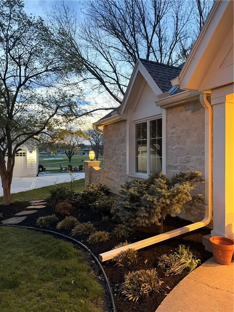 12710 Pembroke Lane, Leawood, KS 66209 - #2