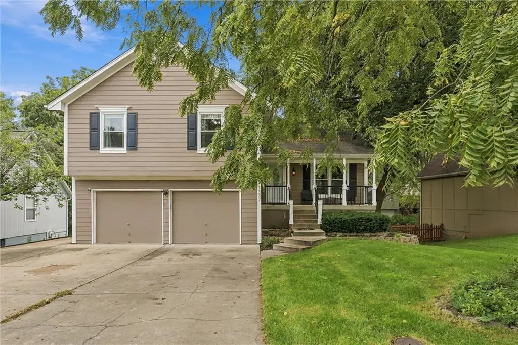 1337 NE Foxwood Drive, Lees Summit, MO 64086 - #1