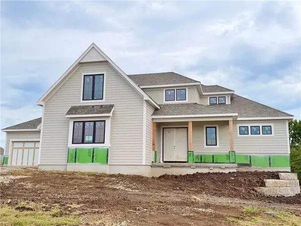 10910 W 173rd Terrace, Overland Park, KS 66221