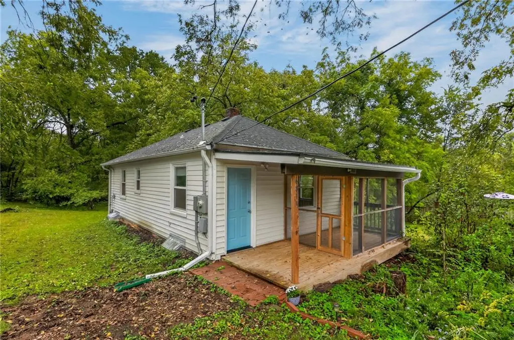 6813 Manchester Avenue, Kansas City, MO 64133 - #1
