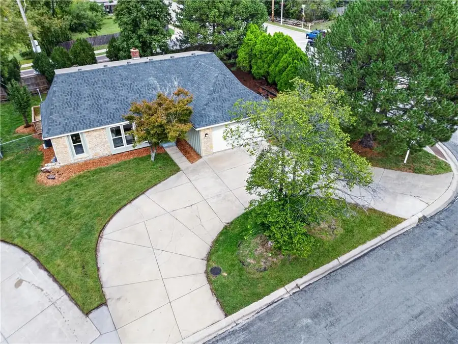 9100 Antioch Road, Overland Park, KS 66212 - #2