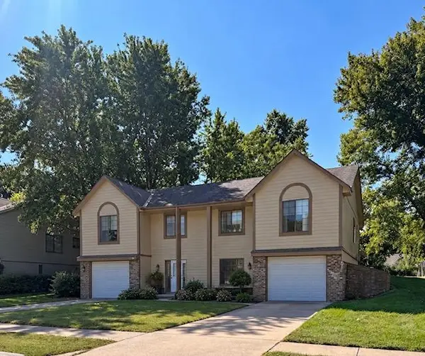 313-315 NW Gibson Road, Lee's Summit, MO 64063