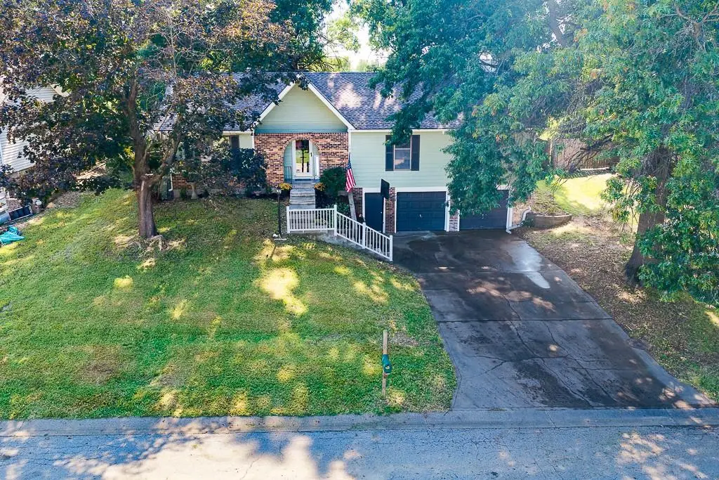 118 South 3rd Court, Lansing, KS 66043 - #1