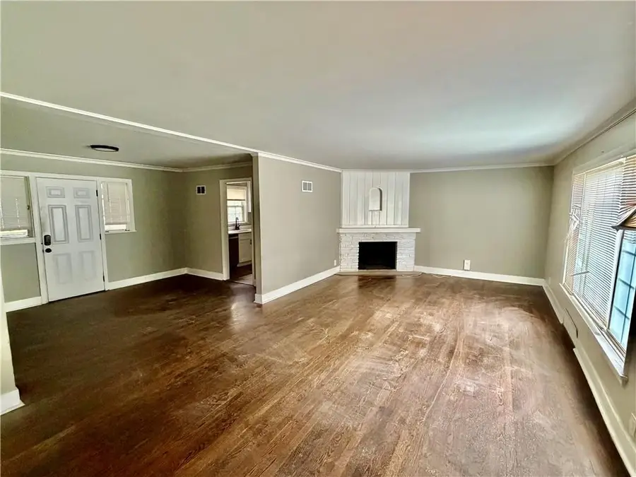 7606 Ward Parkway, Kansas City, MO 64114 - #3