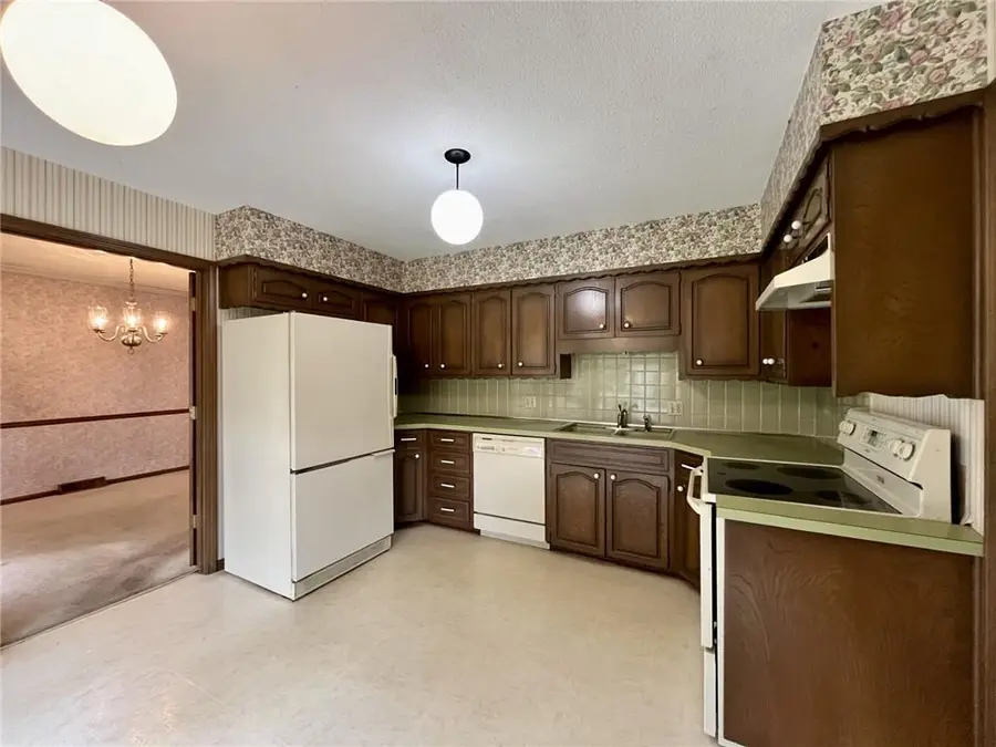14908 E 33rd Street S, Independence, MO 64055 - #2