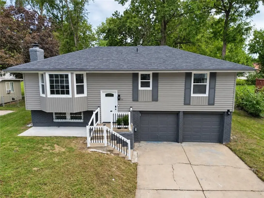 7701 E 90th Terrace, Kansas City, MO 64138 - #1