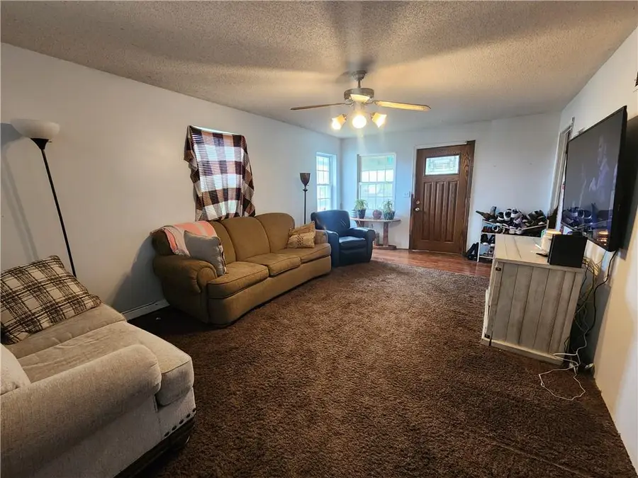 40 NE Munger Avenue, Kansas City, MO 64119 - #3