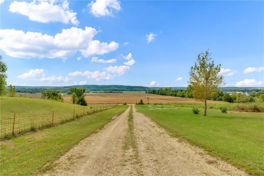 1058 E 932nd Road, Lawrence, KS 66047 - #3