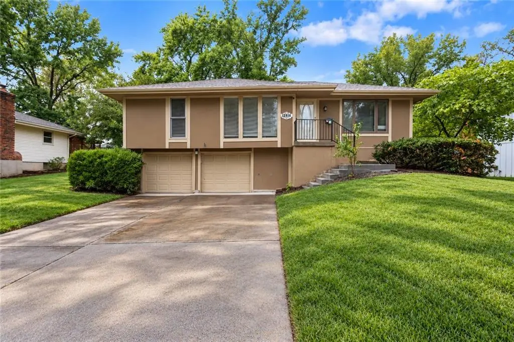 12816 Winchester Avenue, Grandview, MO 64030 - #1