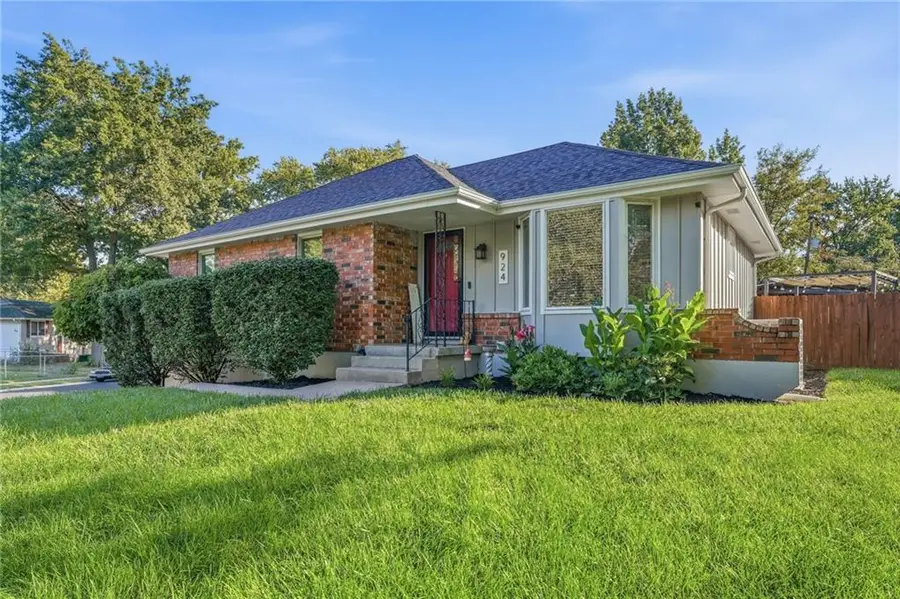 924 SW Speas Drive, Blue Springs, MO 64014 - #2