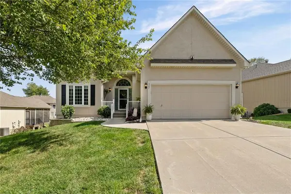 307 Alexander Creek Court, Raymore, MO 64083