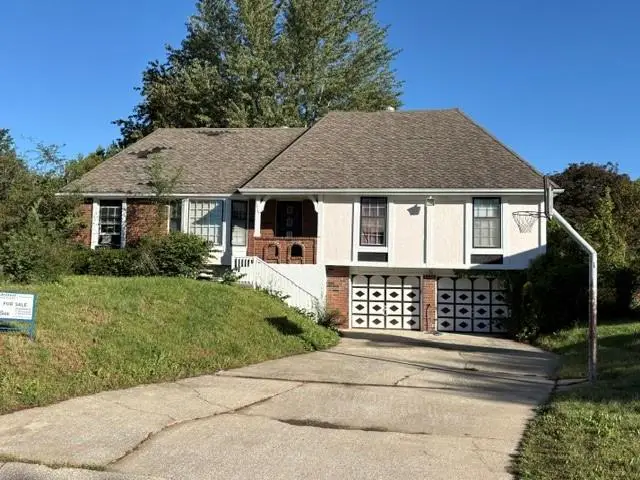8816 E 81st Street, Raytown, MO 64138 - #2