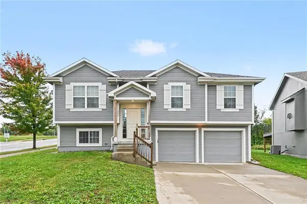 200 Elissa Drive, Raymore, MO 64083