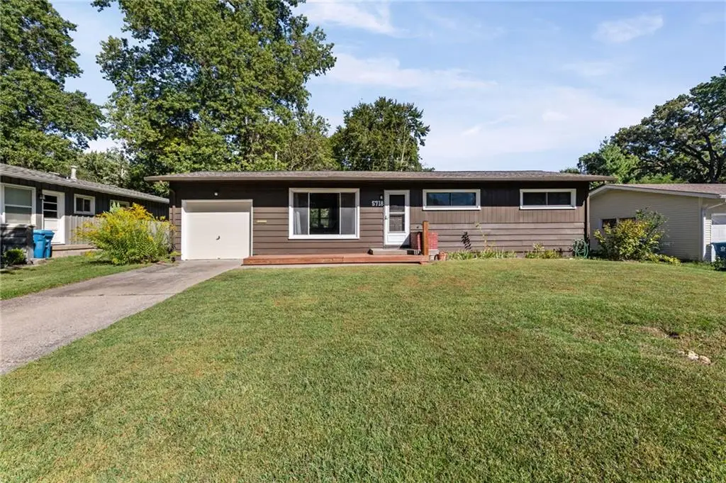 5718 W 75th Terrace, Prairie Village, KS 66208 - #1